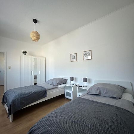 Gemuetliche Ferienwohnung - Voll Ausgestattet, Zentral Aber Ruhig ! Wuppertal Exterior photo