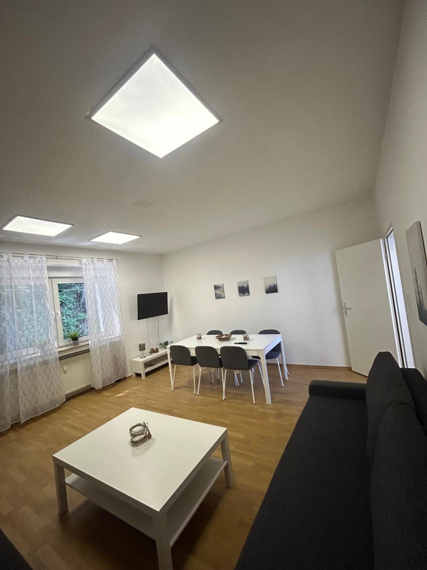 Gemuetliche Ferienwohnung - Voll Ausgestattet, Zentral Aber Ruhig ! Wuppertal Exterior photo