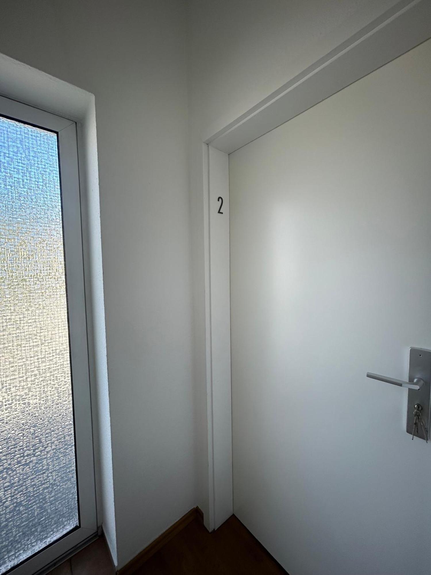 Gemuetliche Ferienwohnung - Voll Ausgestattet, Zentral Aber Ruhig ! Wuppertal Exterior photo