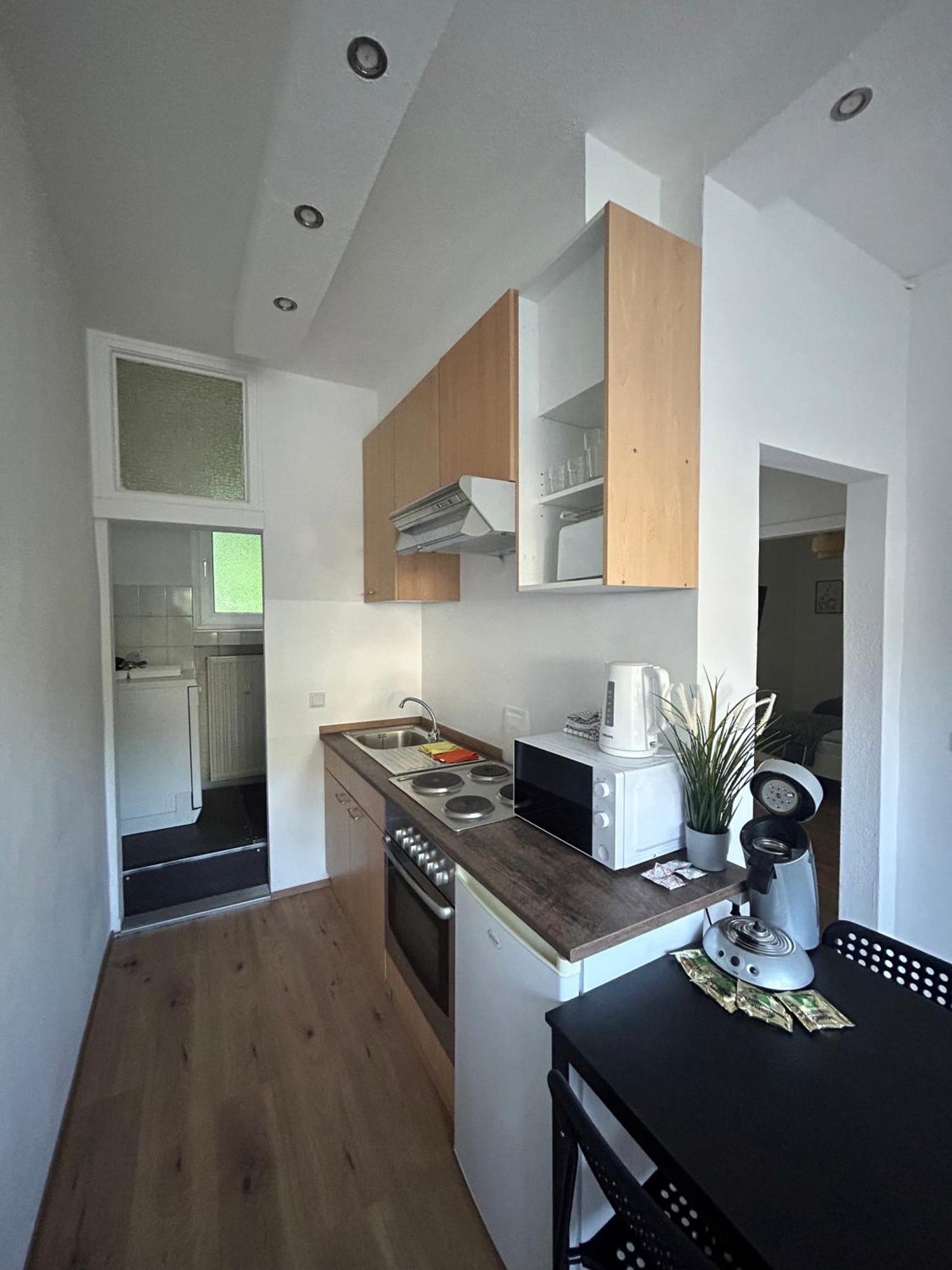 Gemuetliche Ferienwohnung - Voll Ausgestattet, Zentral Aber Ruhig ! Wuppertal Exterior photo